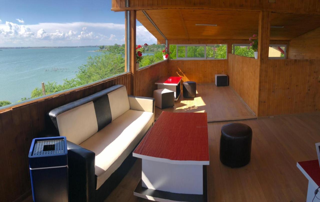 Vila Pelikan Эфорие-Суд Экстерьер фото